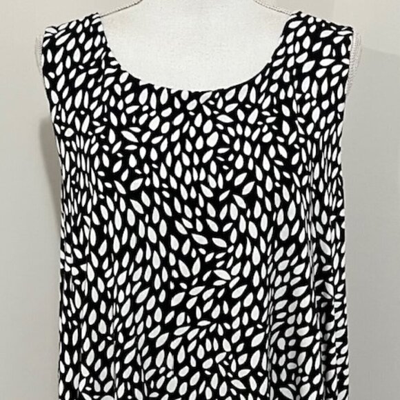 Chico’s Pretty Petals Ellie Knee-Length Sleeveless Dress - Picture 2 of 7